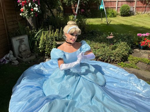 The Midnight Princess The Midnight Princess in Blue Ballgown